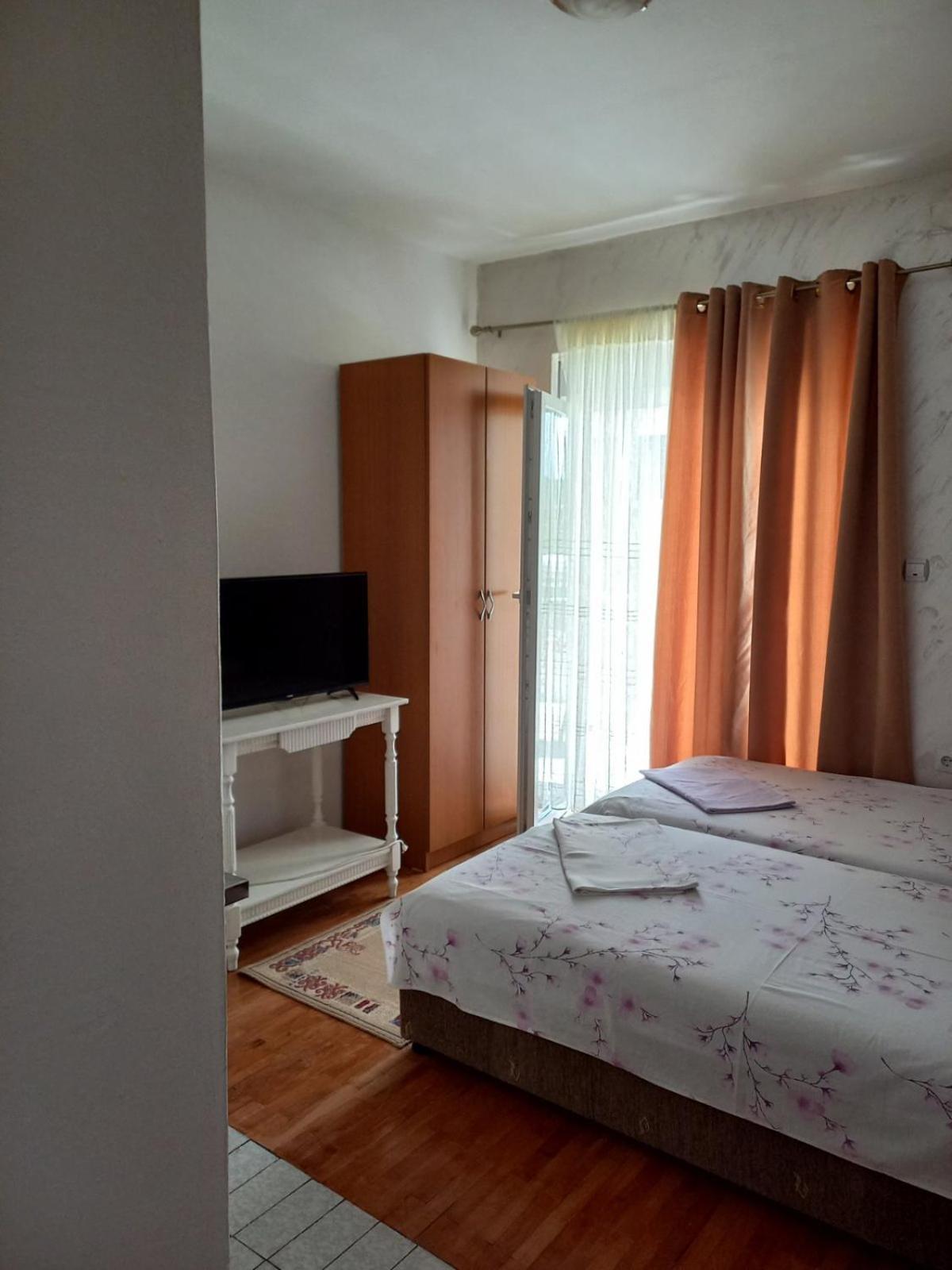 Apartmani Palma Sutomore Exterior photo